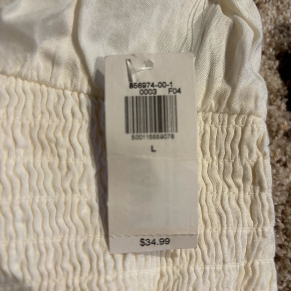 Old Navy Cream and Navy Floral Blouse - Picture 3 of 5